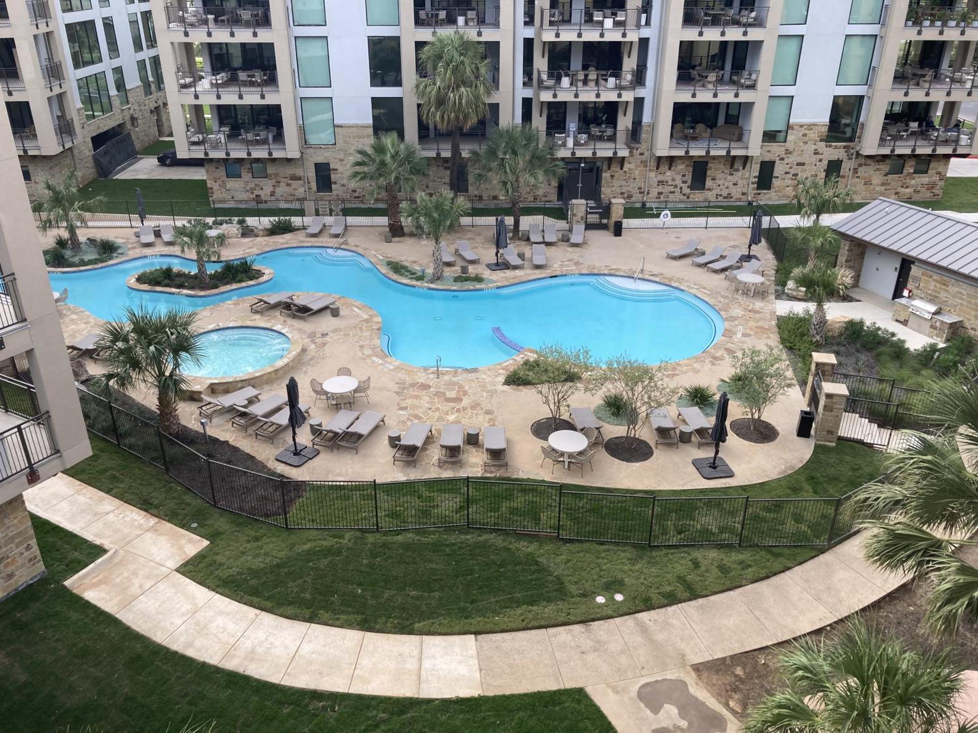 The Waters Condo Building 3 Horseshoe Bay Room photo