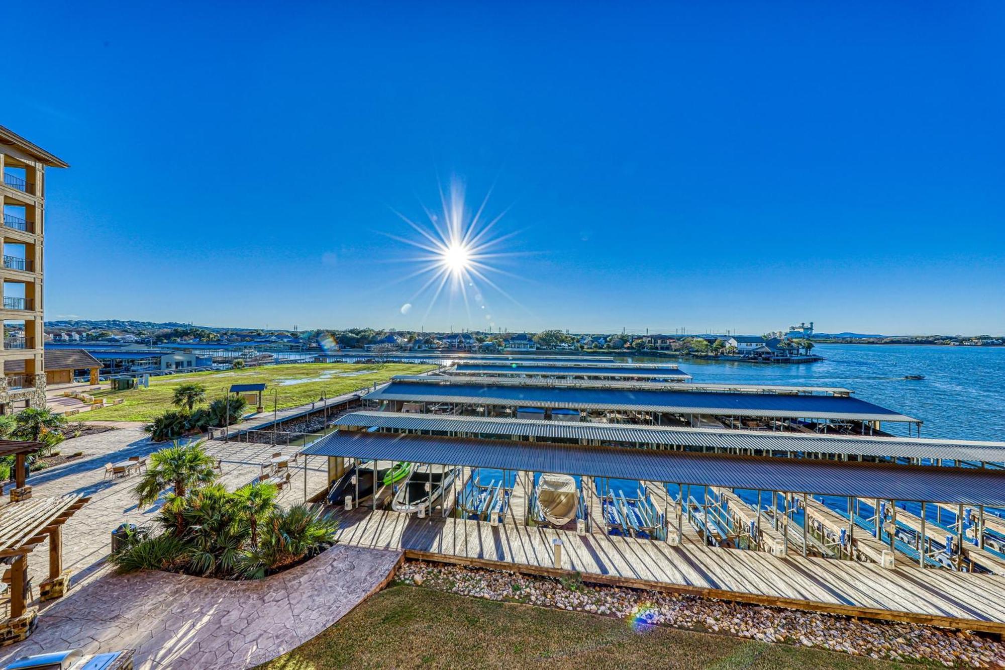 The Waters Condo Building 3 Horseshoe Bay Exterior photo